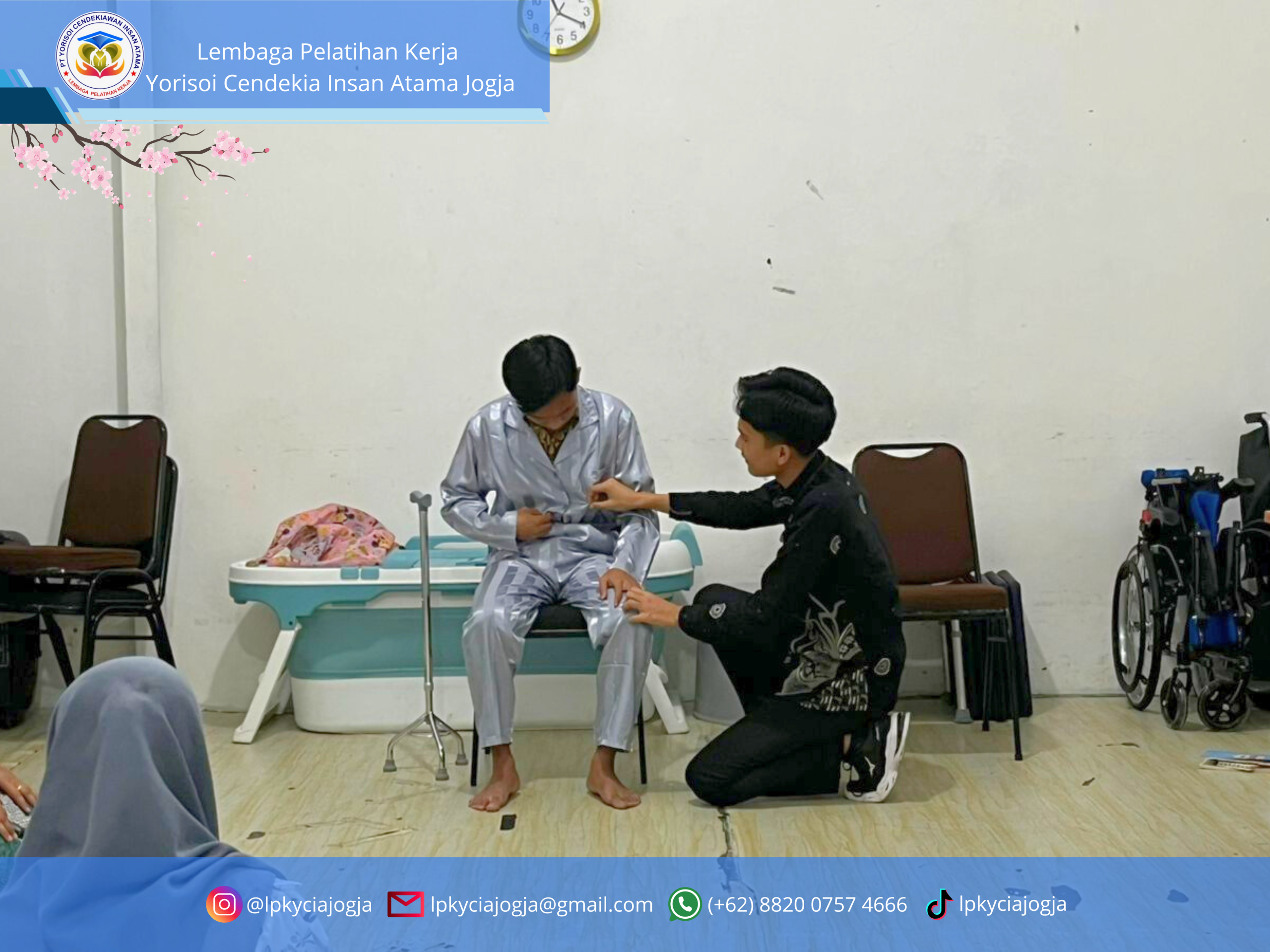 Apa Saja Tugas dan Tanggung Jawab Perawat Lansia?